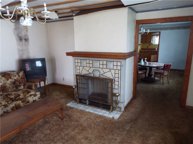 110 S Pine St — photo 4