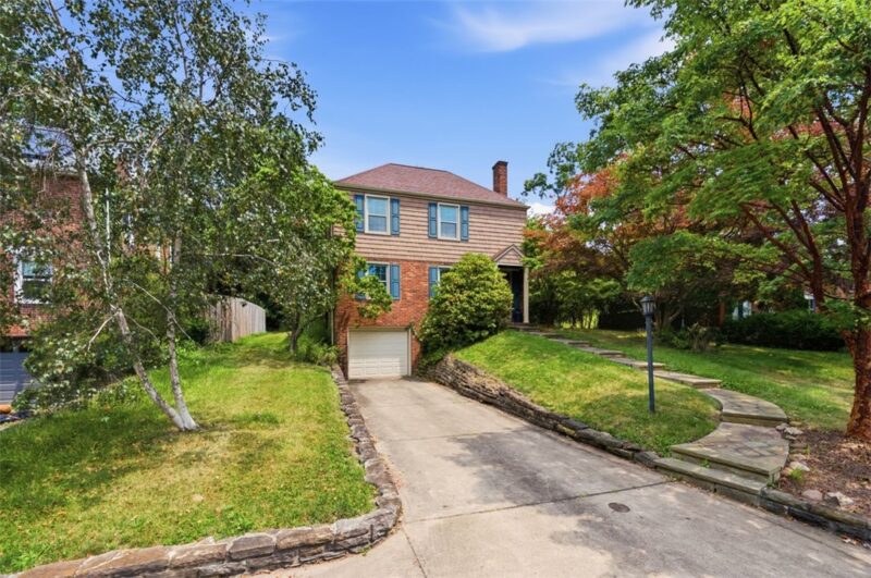 323 Constitution Drive — photo 4