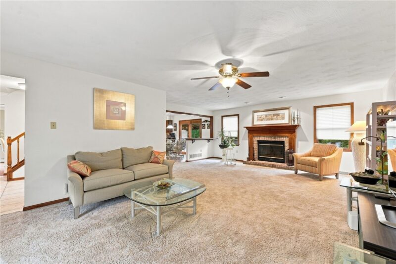 212 Apple Hill Dr — photo 6