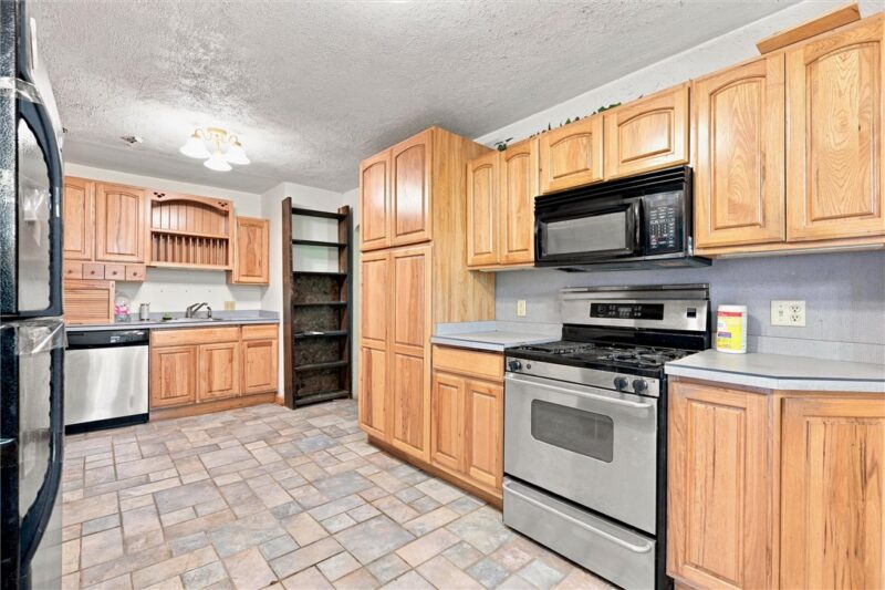 3613 Hubbard Middlesex Rd — photo 3