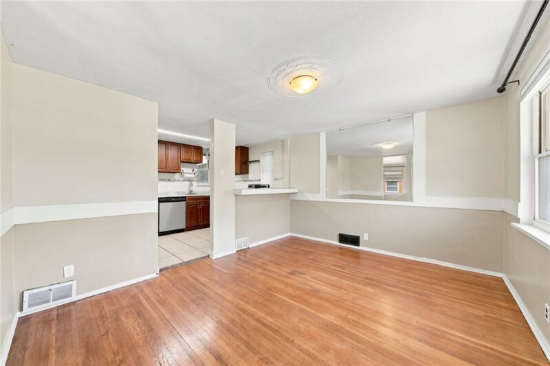 1538 Woodbine St — photo 8