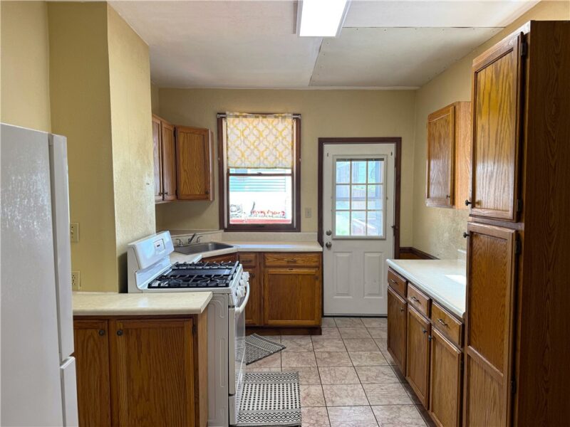 1716 Constitution Blvd — photo 6