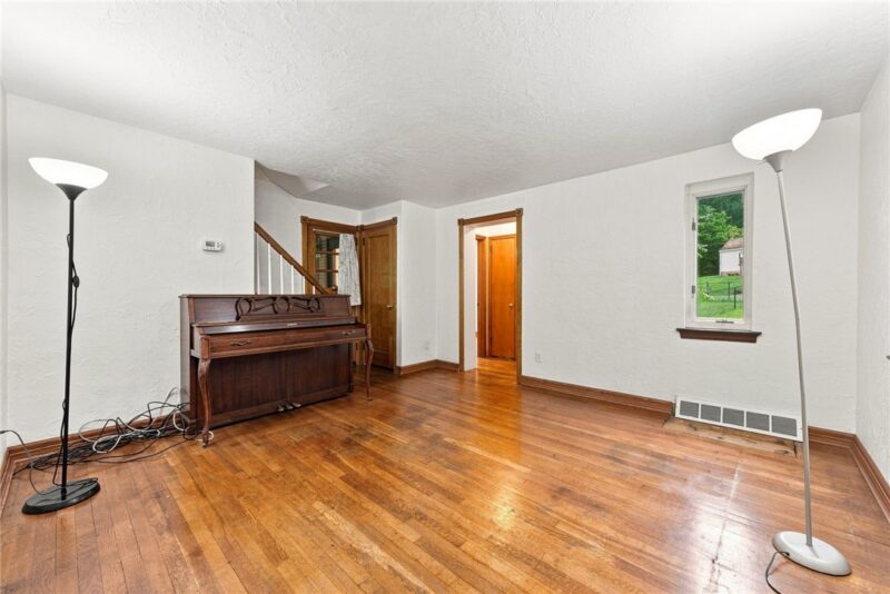 148 Idlewood Rd — photo 4