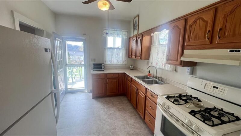 421 Argonne Drive — photo 3