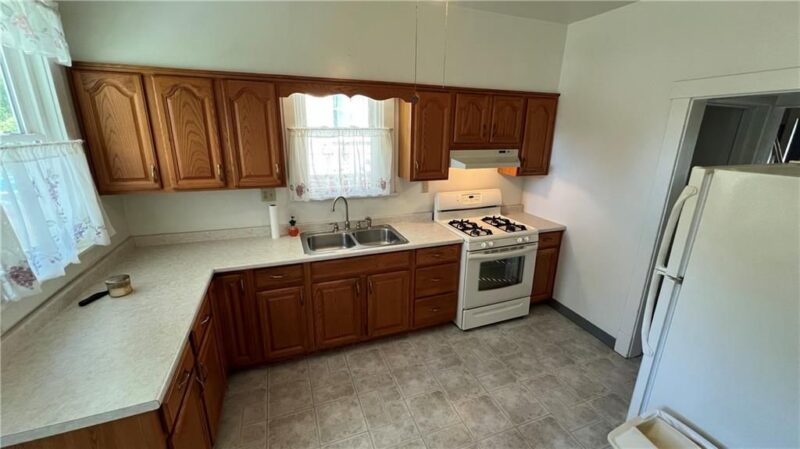 421 Argonne Drive — photo 8