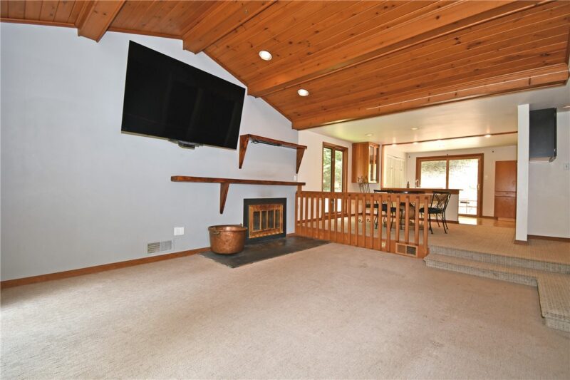 986 Segar Rd — photo 6
