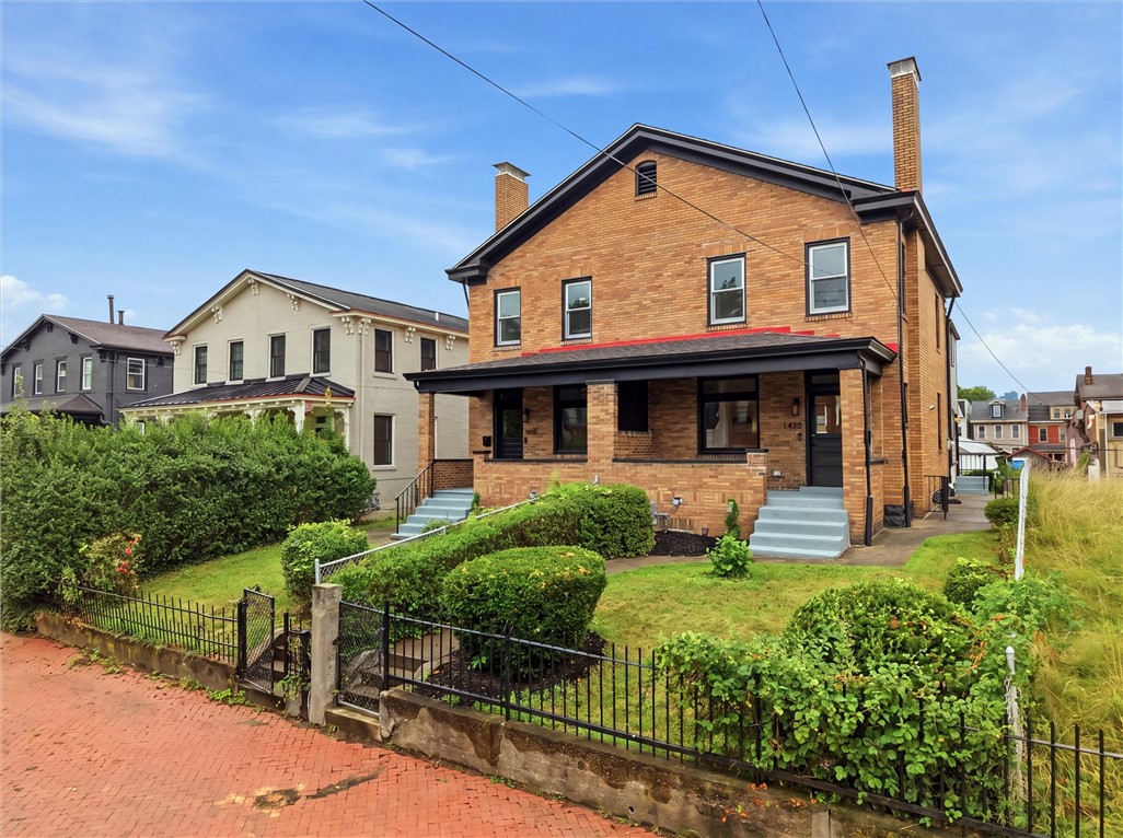1425 Columbus Ave — photo 1
