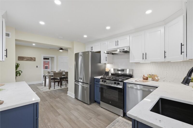 1425 Columbus Ave — photo 5
