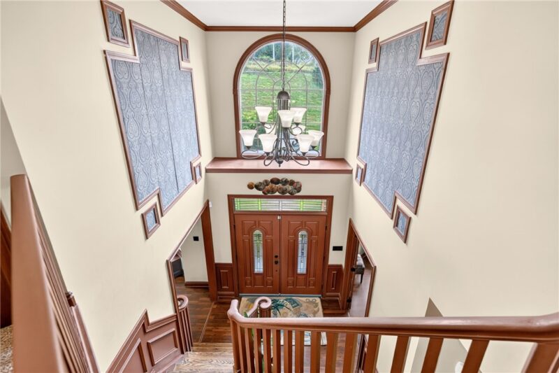 2042 STERLING DRIVE — photo 5