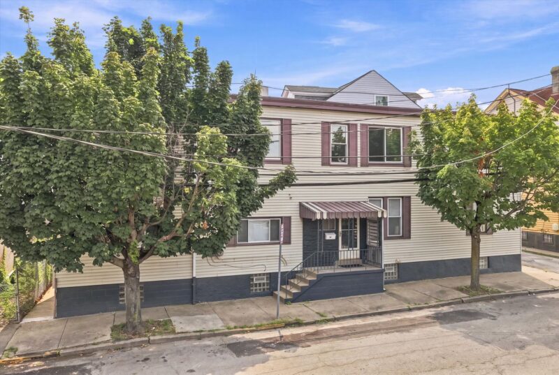 201 Taylor Street — photo 2