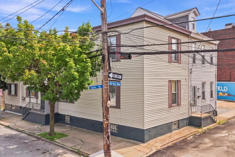 201 Taylor Street — photo 4