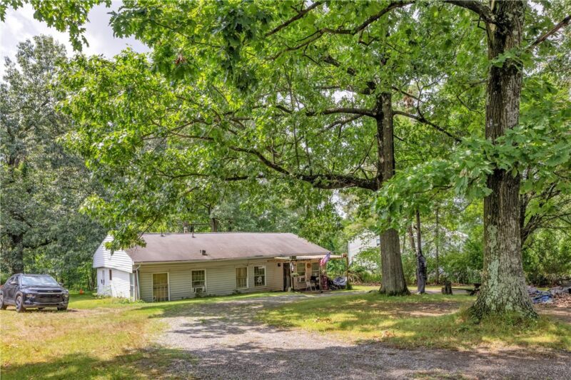 125 Aiken Ln — photo 3