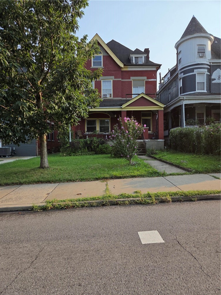 5428 Stanton Avenue — photo 1