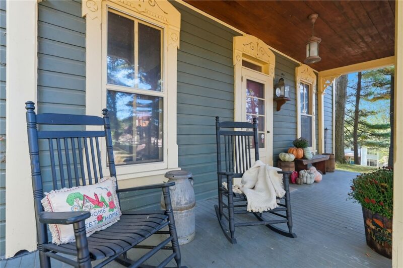 2535 Fife Drive — photo 3