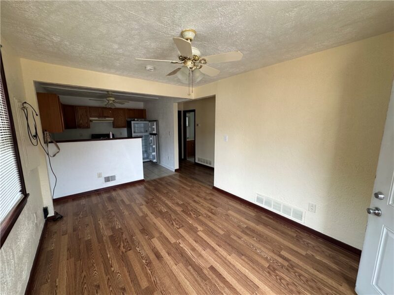 1119 Race St — photo 3
