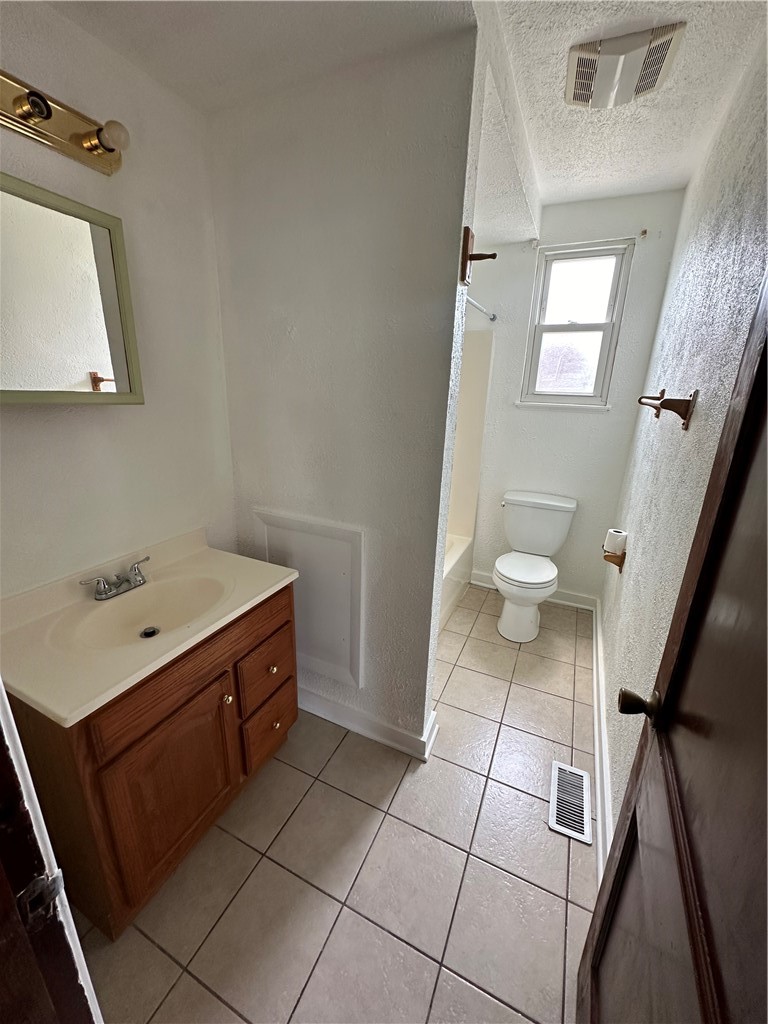 1119 Race St — photo 7