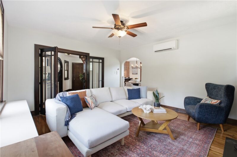 5454 Wellesley Ave — photo 8