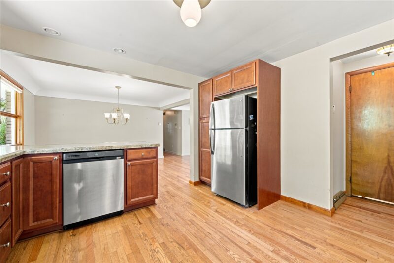 708 Florida Ave — photo 6