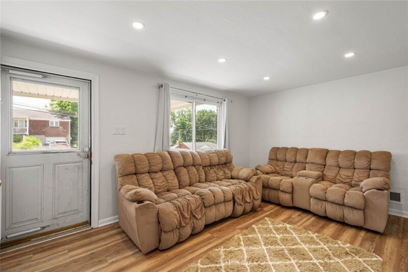 5314 Becky Drive — photo 6