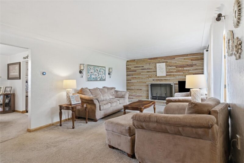 333 Ridge Ave — photo 4