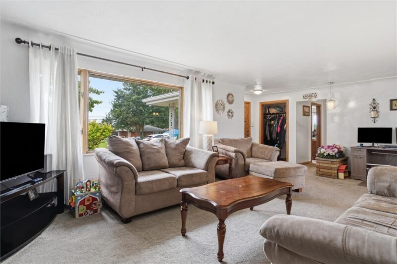 333 Ridge Ave — photo 6