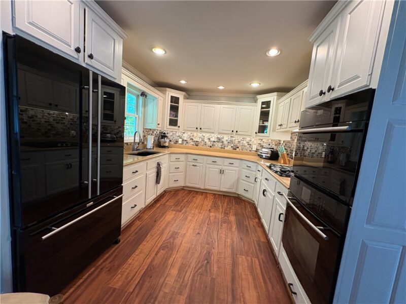 94 Hill Top Dr — photo 4