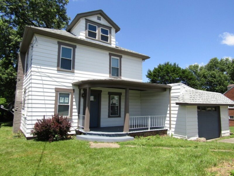 913 Locust Ave — photo 3
