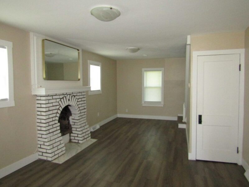 913 Locust Ave — photo 7