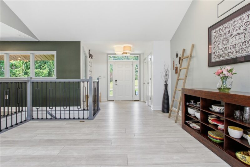 2072 Outlook Drive — photo 4