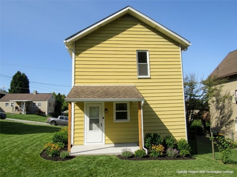 209 Park St — photo 3