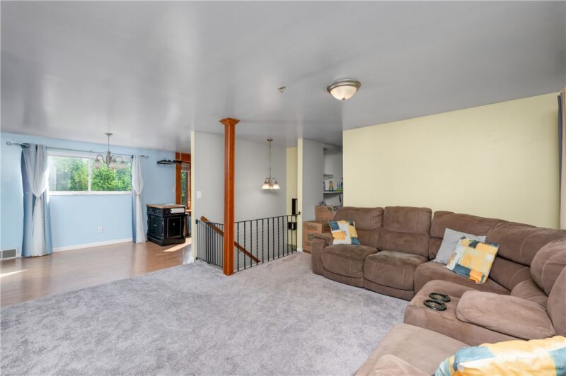 561 Anderson Ave — photo 5