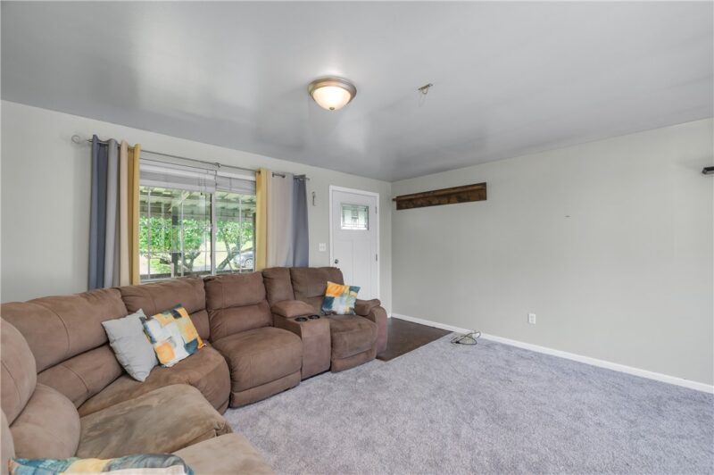 561 Anderson Ave — photo 7