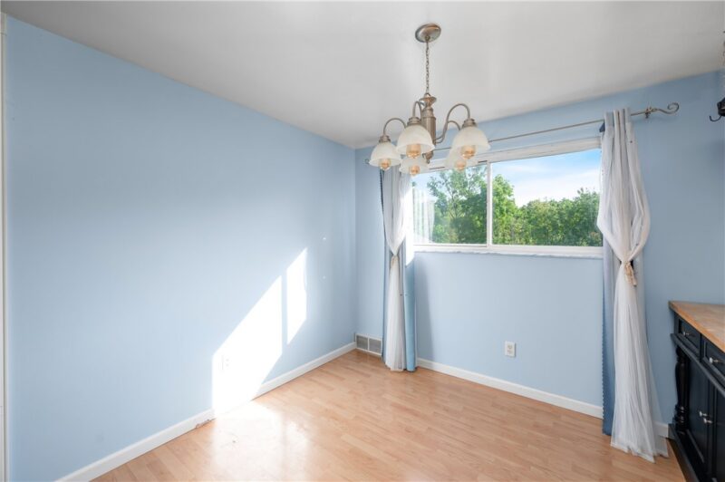 561 Anderson Ave — photo 8