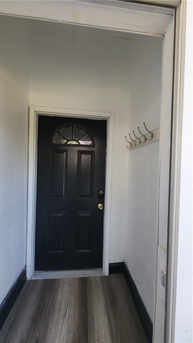 727 Mary St — photo 4