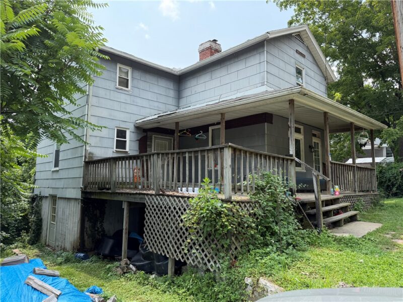 111 Old National Pike — photo 3