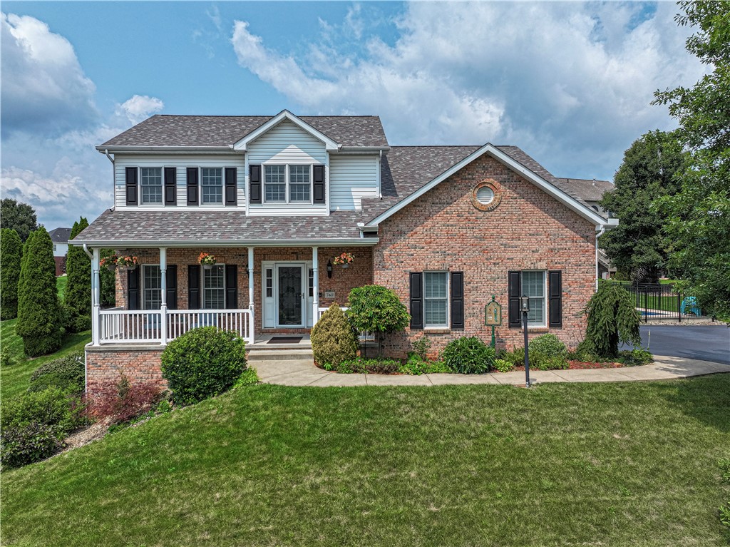 740 Muirfield Dr — photo 1