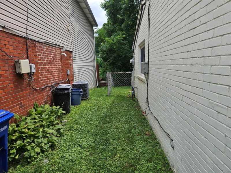 1374 Terrace St — photo 4