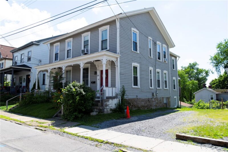 107-109 Sheridan Ave — photo 3