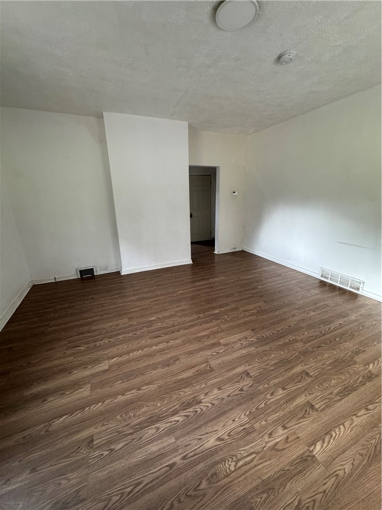 709 Fairview Ave — photo 5