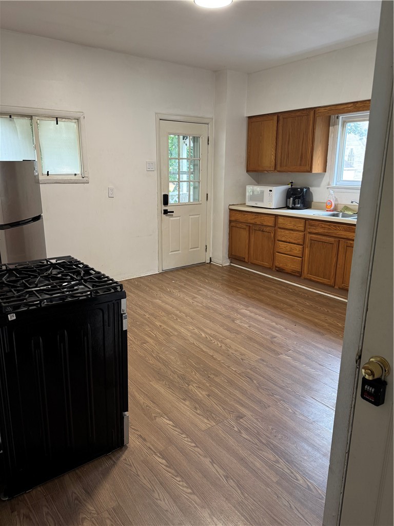 709 Fairview Ave — photo 7