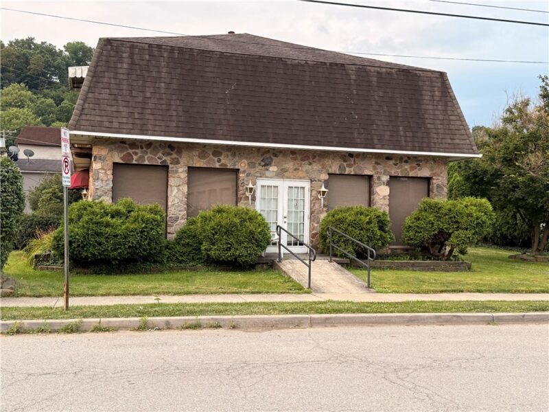 318 Main St — photo 4