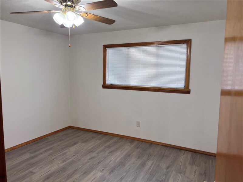 318 Main St — photo 5