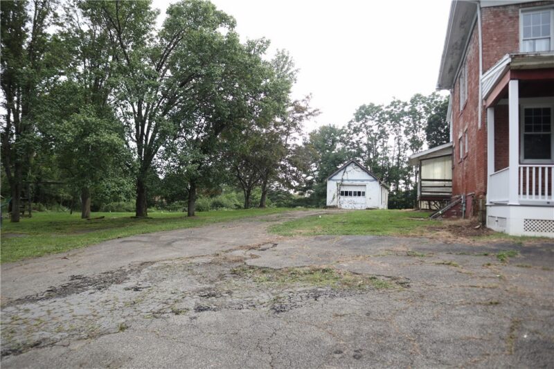 847 Old National Pike — photo 4
