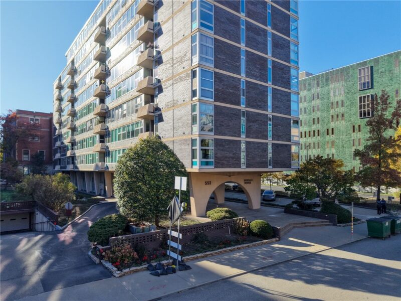 552 N Neville St PH2 — photo 2