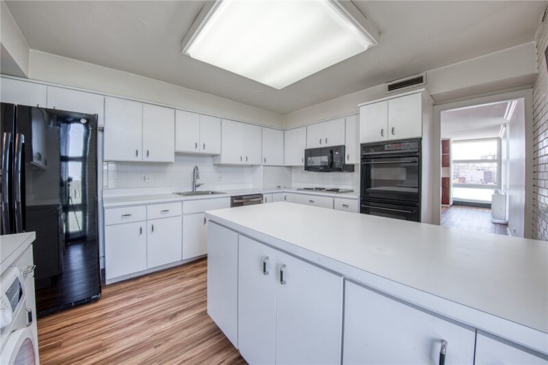 552 N Neville St PH2 — photo 7