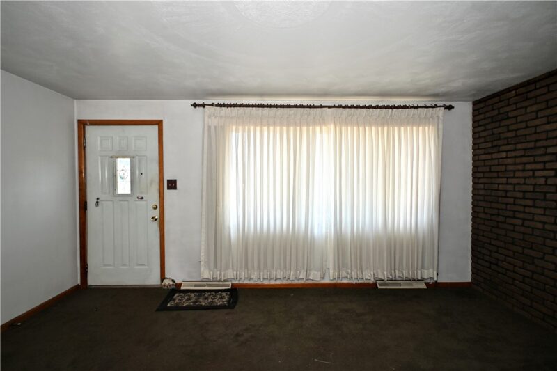 129 PENNSYLVANIA BLVD. — photo 4