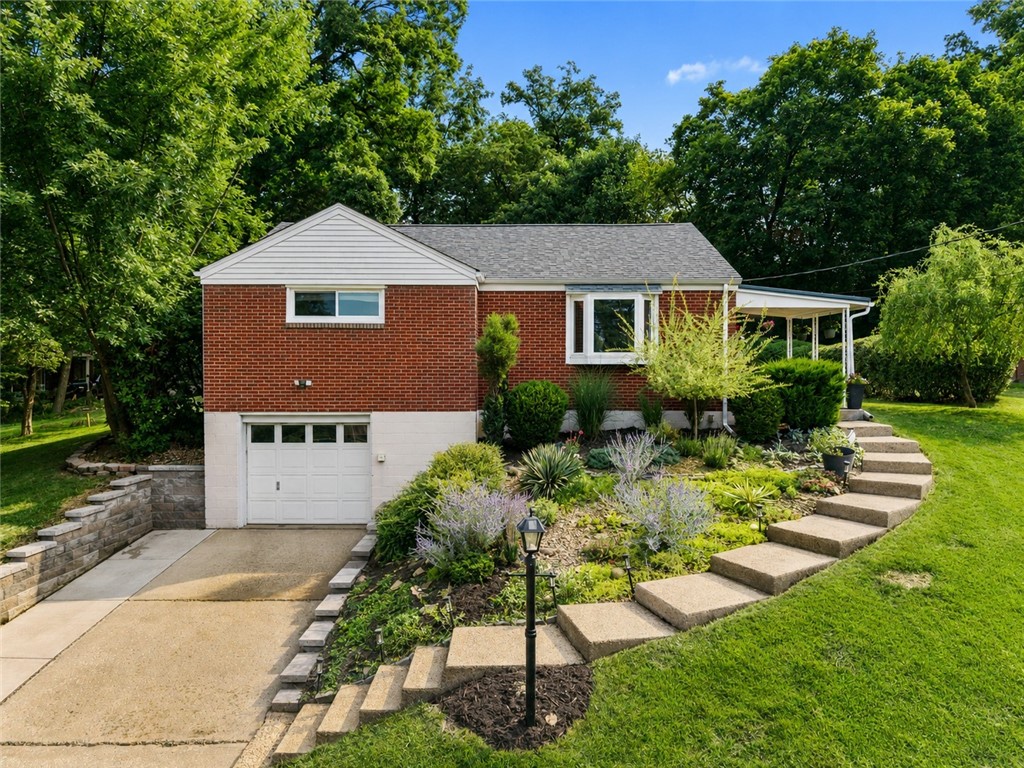 8354 Elaine Drive — photo 1
