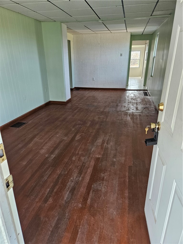 360 Edna St — photo 2