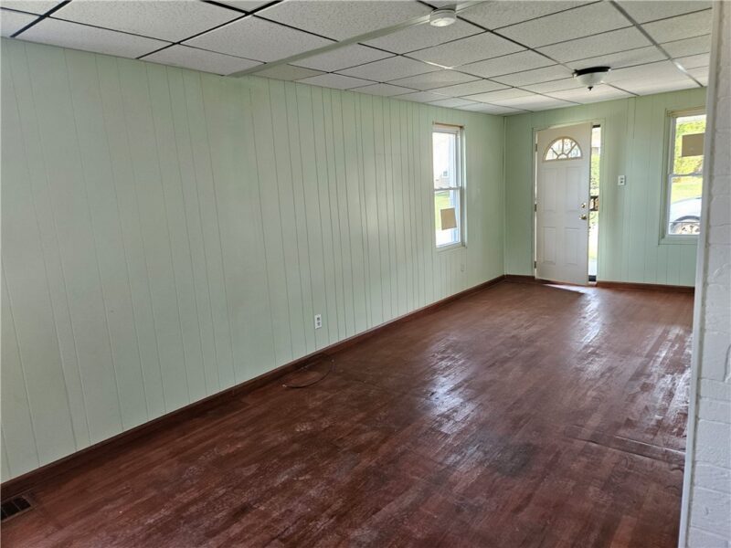 360 Edna St — photo 6