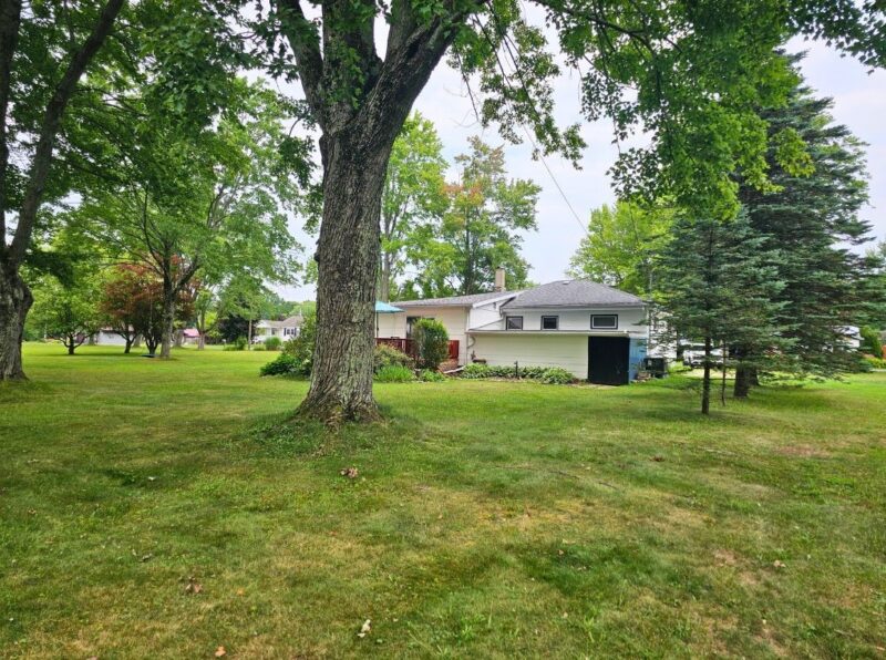 10609 Perry Dr — photo 8